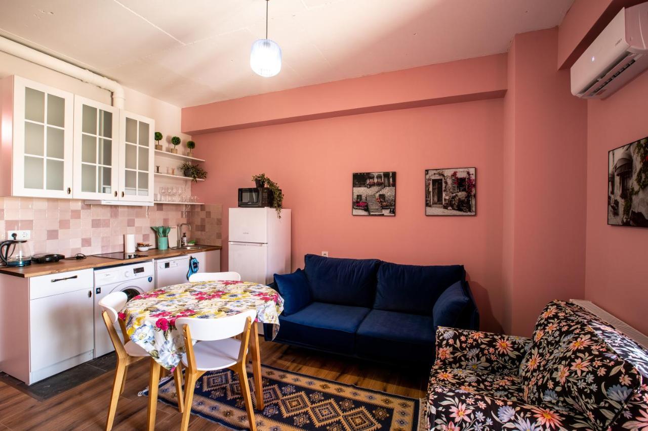 Stylish Appartement Tbilisi Buitenkant foto