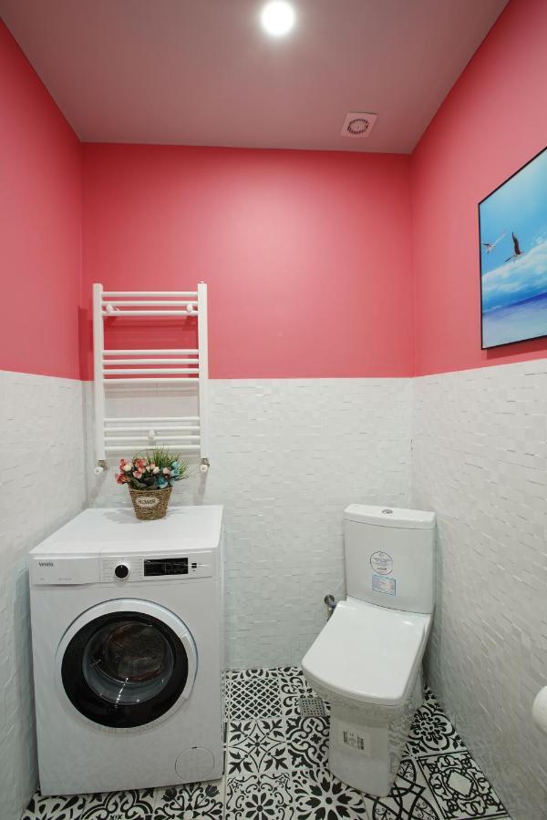 Stylish Appartement Tbilisi Buitenkant foto